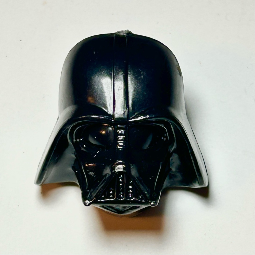 Darth Vader Mask Head Star Wars
Plastic Black Ring (Size: 6) RARE